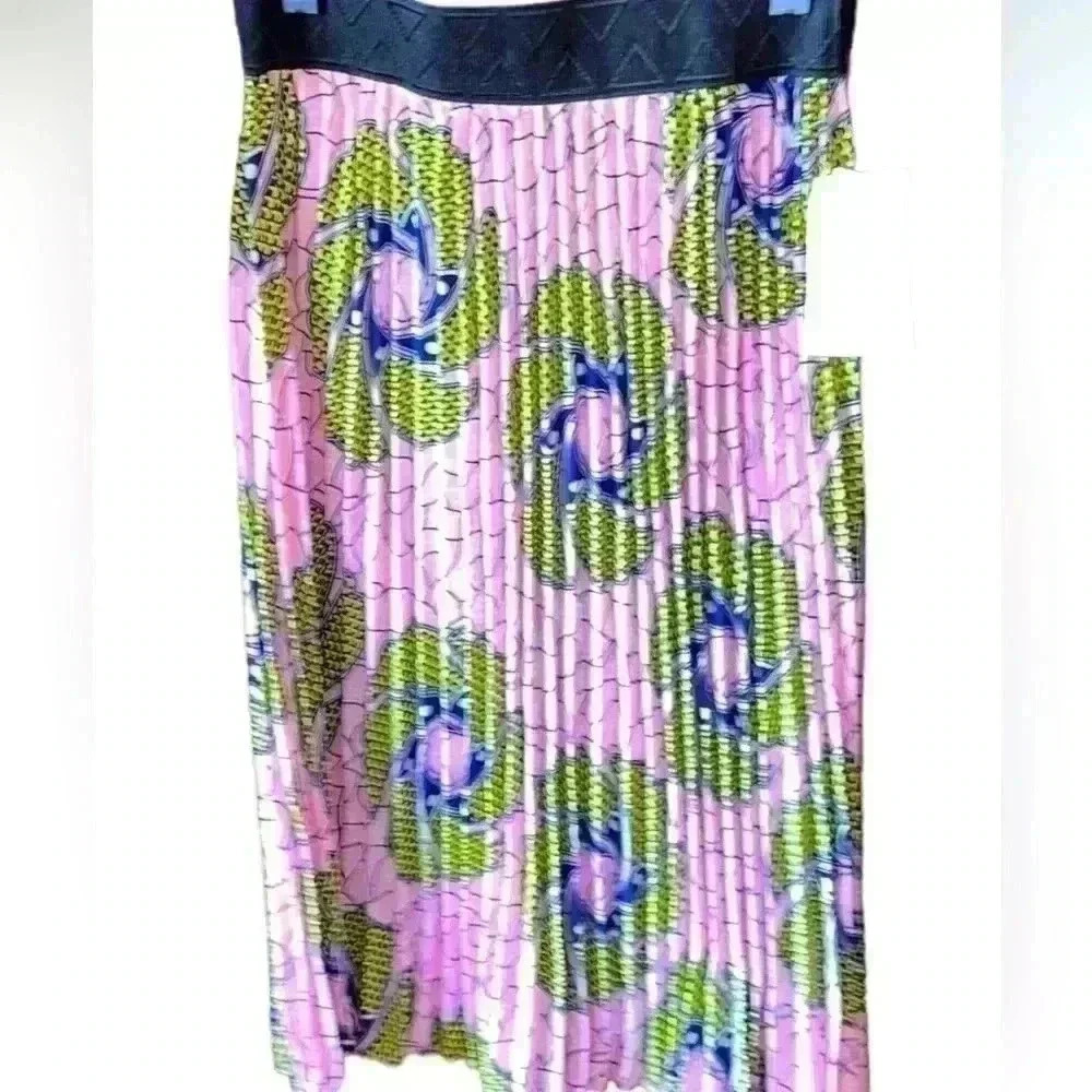 Lularoe pink XS pleated Jill midi skirt. White polka dots & Japanese style print
